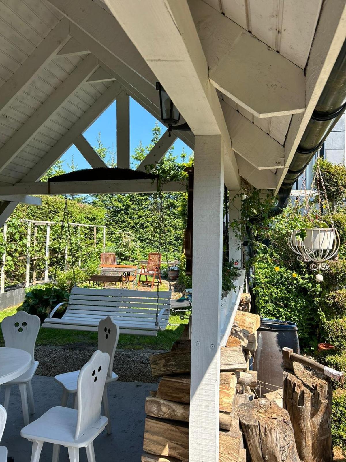 Pokoje Goscinne Nad Morzem Bobolin Exterior foto